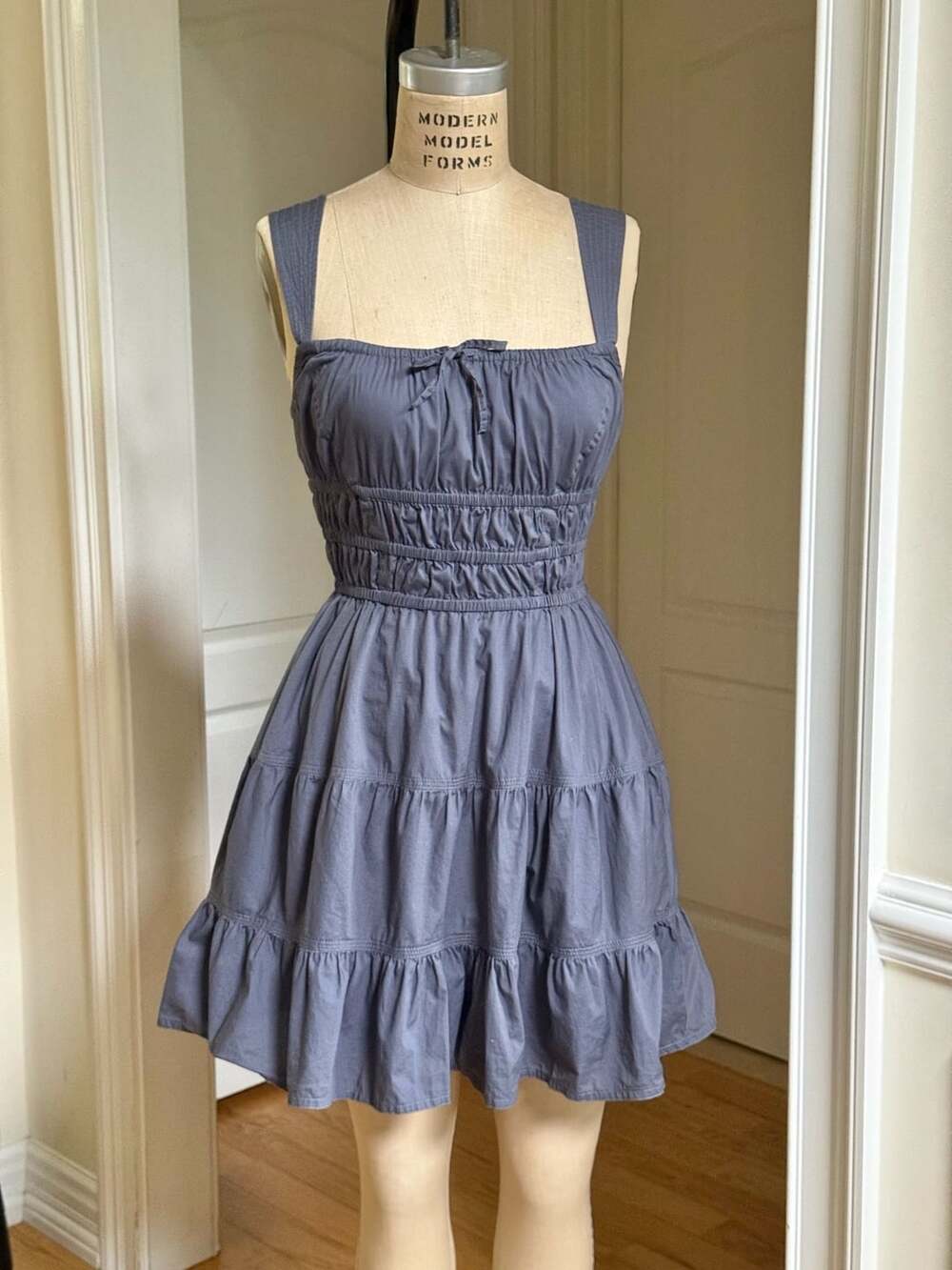Sunday Best Aritizia Mini Dress XS Blue Gray Smocked Tiered Ruffle Sleeveless